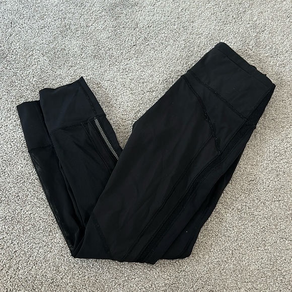 Lululemon mesh leggings - Picture 1 of 2